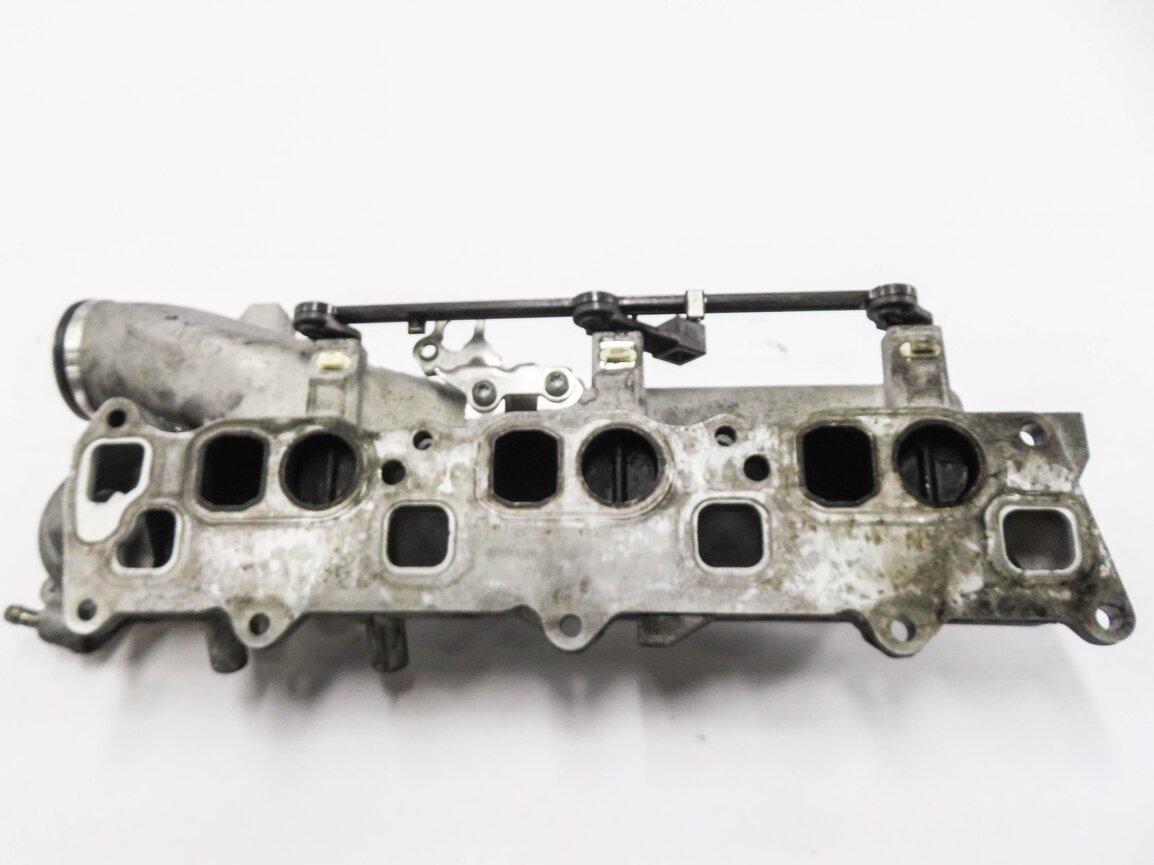 Thumbnail 6: 09-17 MERCEDES GL320 GL350 ML320 ML350 E350 3.0L DIESEL - RIGHT INTAKE MANIFOLD