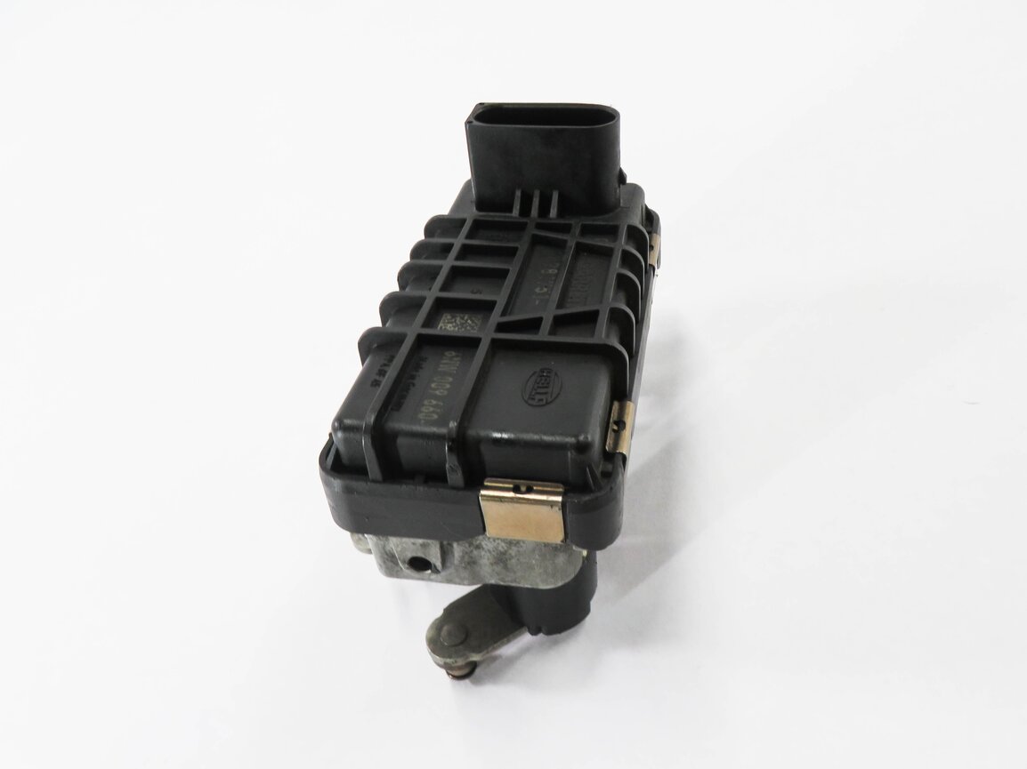 Thumbnail 6: 2009 MERCEDES GL320 (X164) 3.0L OM642 DIESEL ENGINE TURBOCHARGER ACTUATOR MOTOR