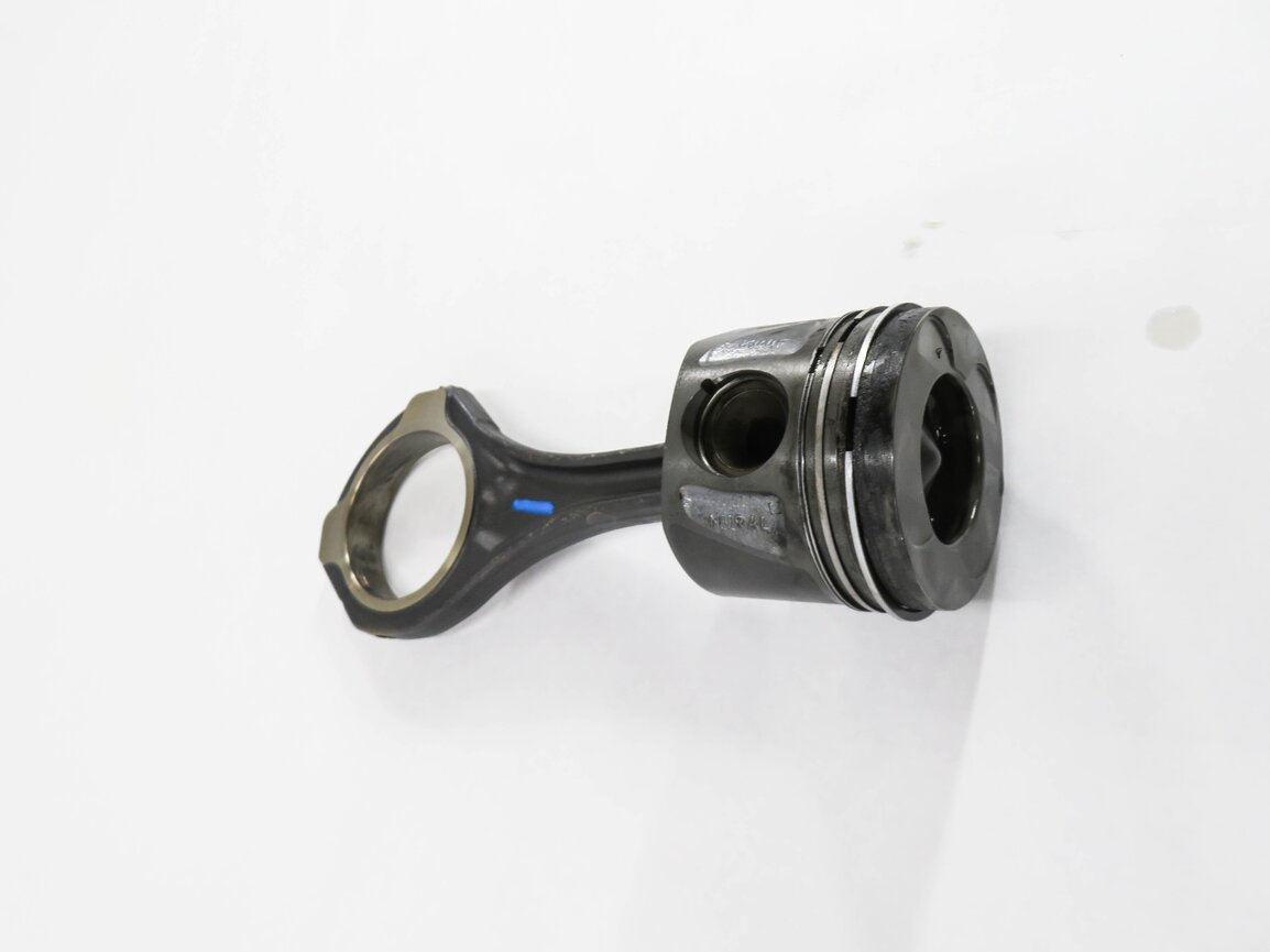Thumbnail 3: 2007-2009 MERCEDES E320 GL320 ML320 (W164 W211 X164) DIESEL - LEFT PISTON w/ ROD