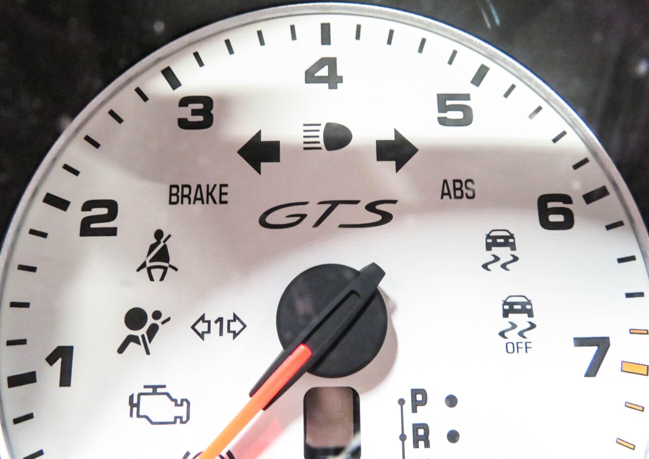 Thumbnail 7: 2013-2016 PORSCHE CAYENNE GTS (958) SPEEDOMETER INSTRUMENT GAUGE CLUSTER (131k)