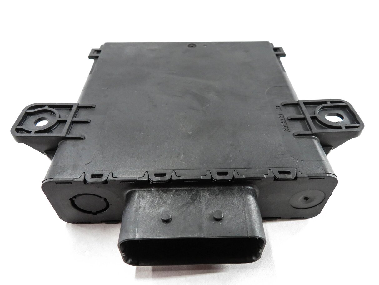 Thumbnail 4: 2016 PORSCHE CAYENNE (958) VOLTAGE CONVERTER CONTROL MODULE