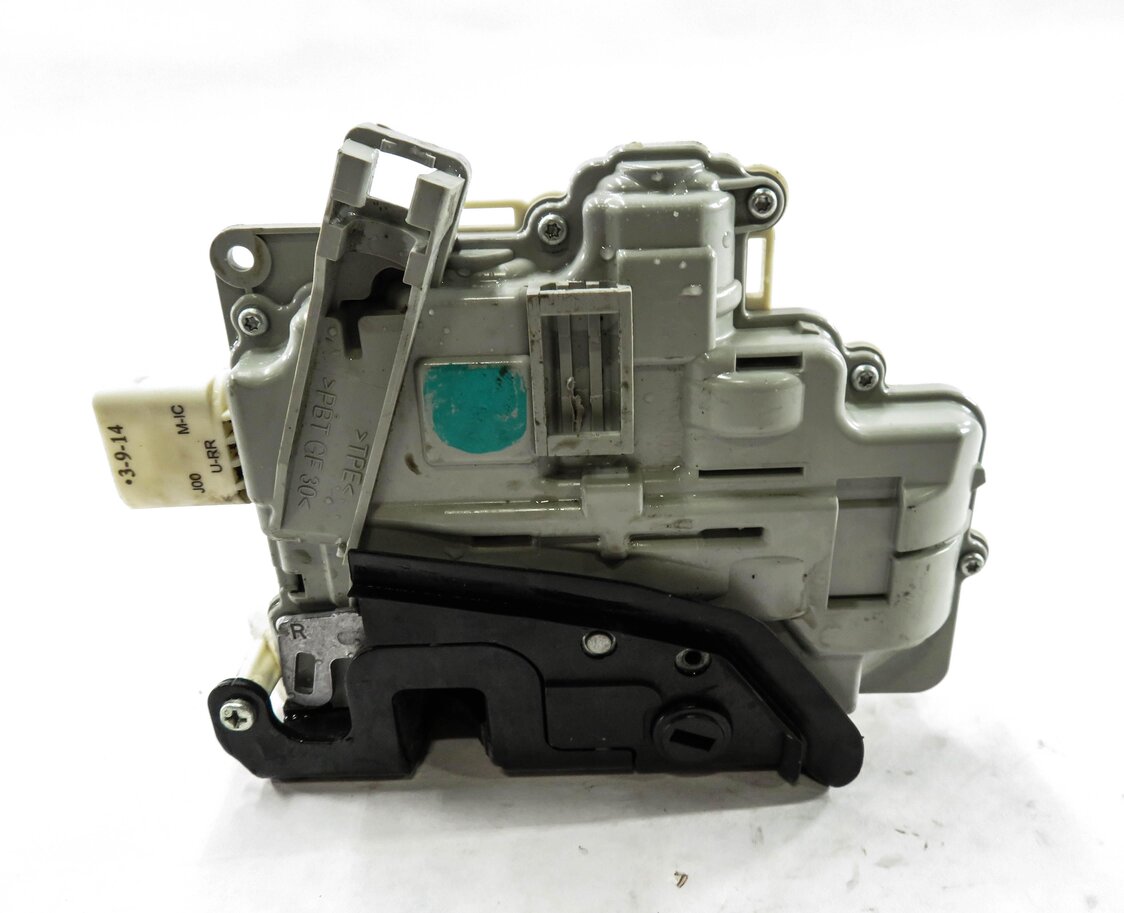 Thumbnail 3: 09-18 AUDI / PORSCHE - A4 S4 Q5 CAYENNE PANAMERA - RIGHT REAR DOOR LOCK LATCH
