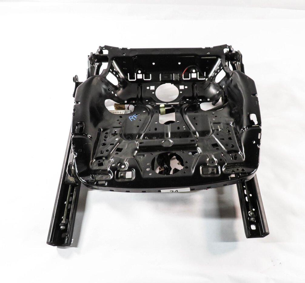 Thumbnail 3: 15-16 PORSCHE CAYENNE (958) PASSENGER - COMFORT SEAT TRACK w/ MOTORS (MEMORY)