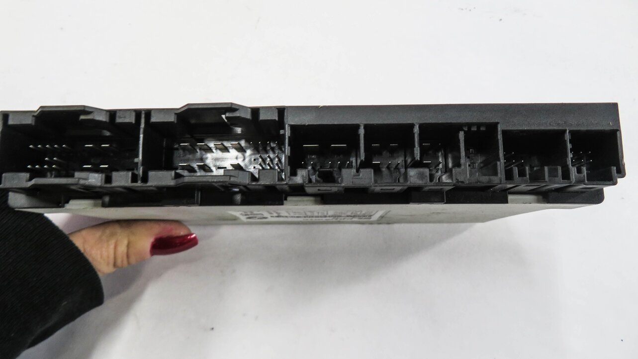 Thumbnail 6: 2014 BMW 428i (F32) LEFT FRONT DRIVER SEAT CONTROL MODULE