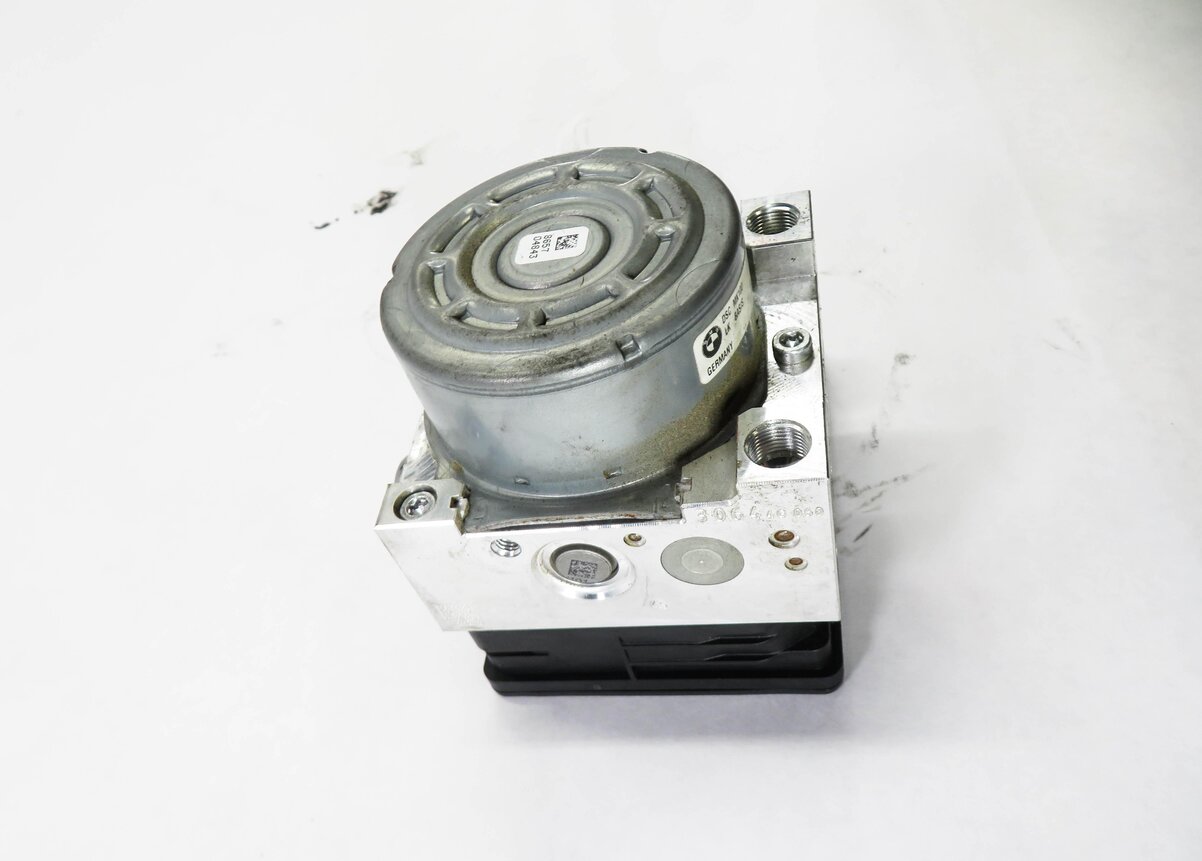 Thumbnail 4: 14-19 BMW 328i 330i 335i 340i 428i 435i (F30 F31 F32) ABS ANTI LOCK BRAKE PUMP