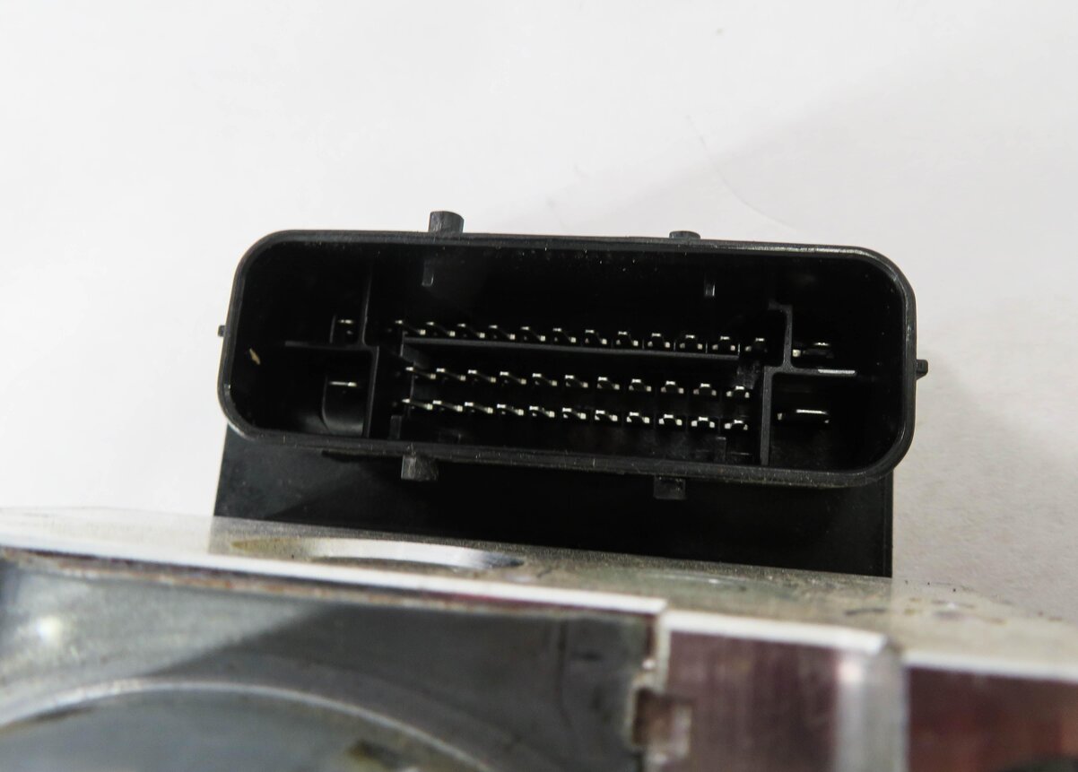 Thumbnail 8: 14-19 BMW 328i 330i 335i 340i 428i 435i (F30 F31 F32) ABS ANTI LOCK BRAKE PUMP