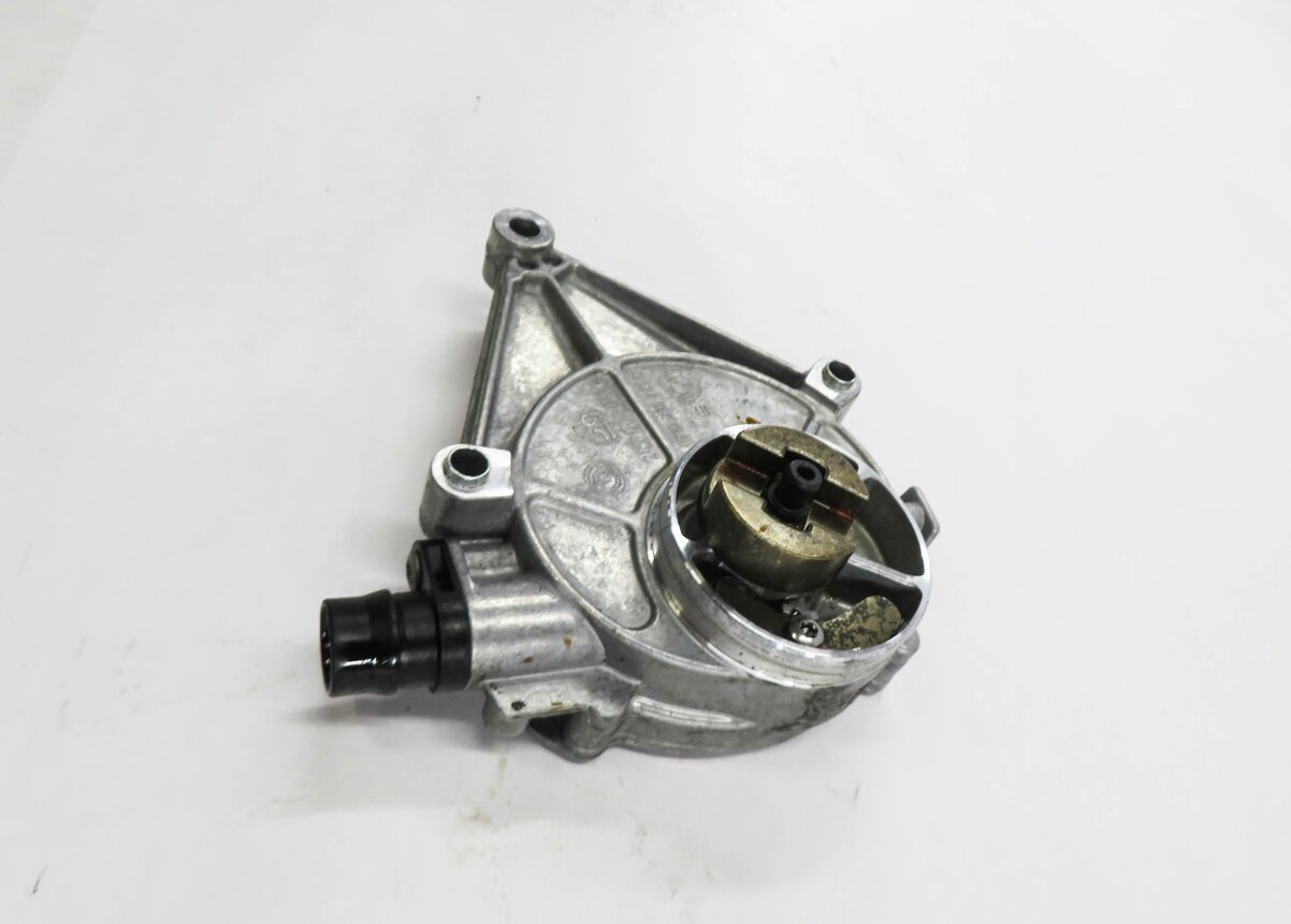 Thumbnail 4: 2013-2018 BMW 228i 320i 328i 428i 528i X1 X3 X4 X5 Z4 - 2.0L TURBO VACUUM PUMP