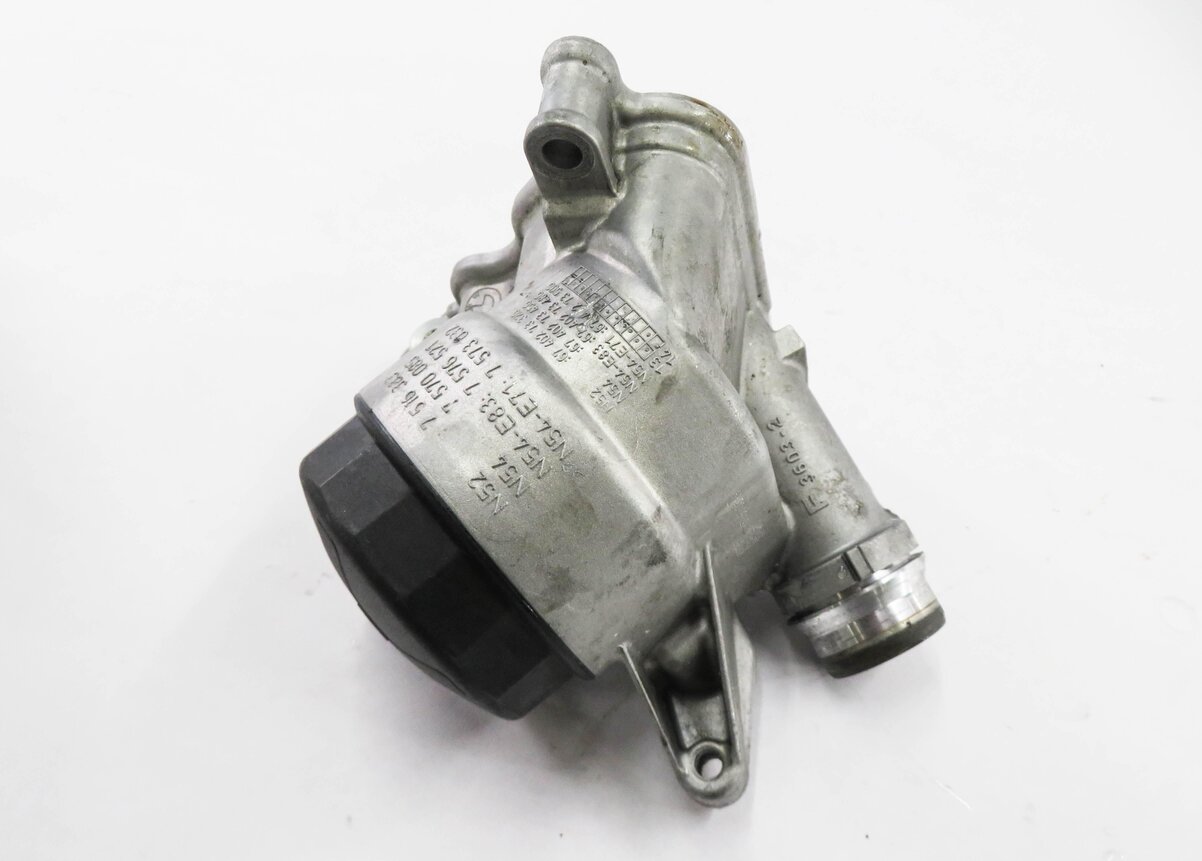 2014 BMW 428i (F32) 2.0L N20 ENGINE - OIL FILTER HOUSING w/ CAP