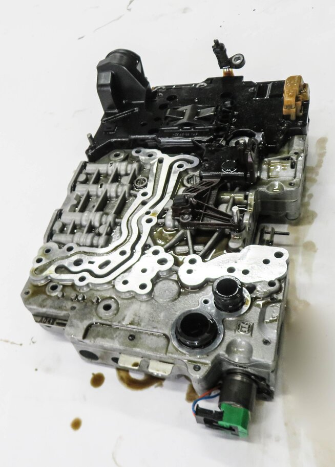 Thumbnail 4: 14-16 BMW 228i 328i 428i 528i (F22 F30 F32 F10) 8HP-45 TRANSMISSION VALVE BODY