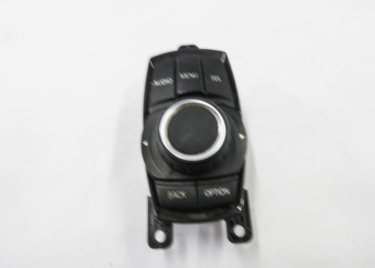 Thumbnail 2: 2013-2020 BMW 228i 230i 328i 330i 335i 428i 430i 435i M3 - iDRIVE CONTROL SWITCH