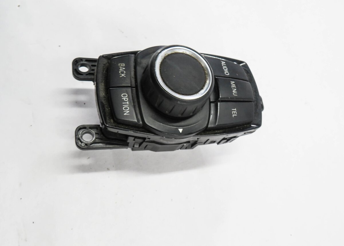 Thumbnail 4: 2013-2020 BMW 228i 230i 328i 330i 335i 428i 430i 435i M3 - iDRIVE CONTROL SWITCH