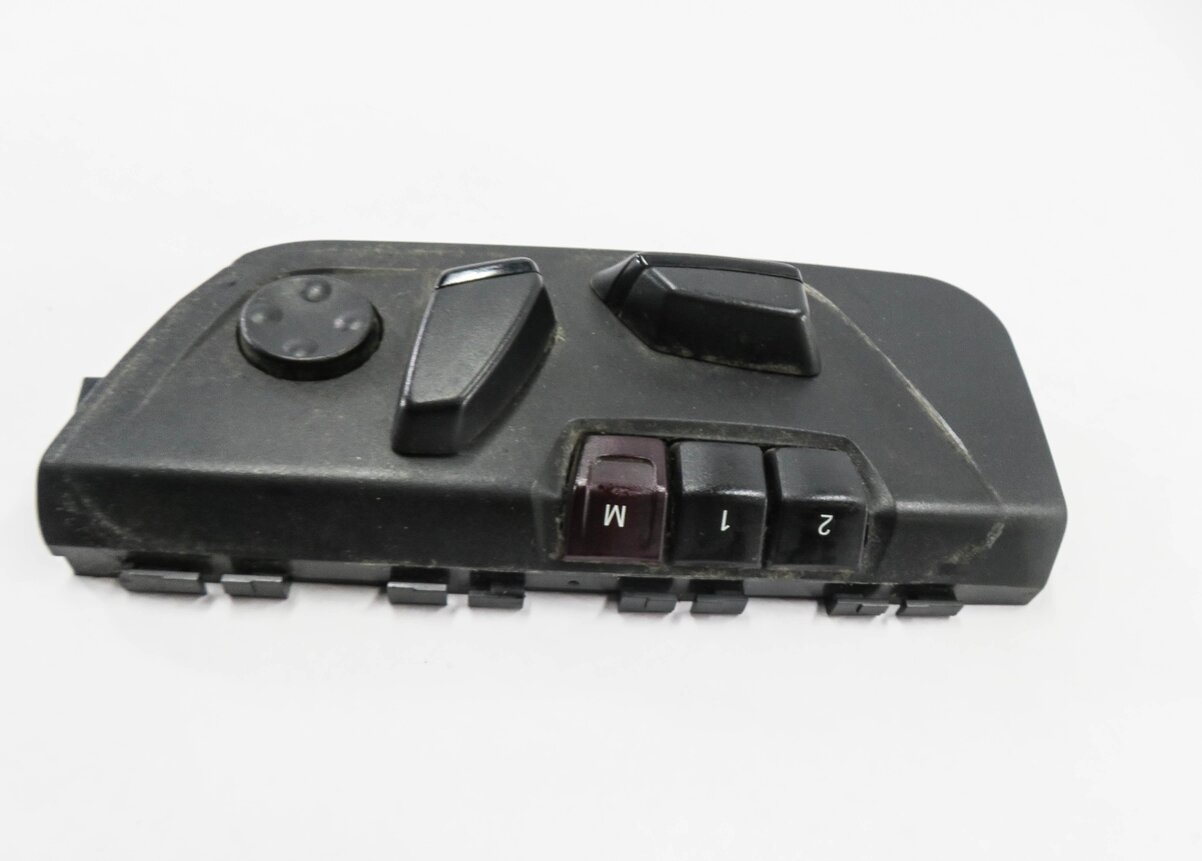 Thumbnail 5: 2014 BMW 428i (F32) LEFT FRONT DRIVER MEMORY SEAT ADJUSTMENT SWITCH BUTTON
