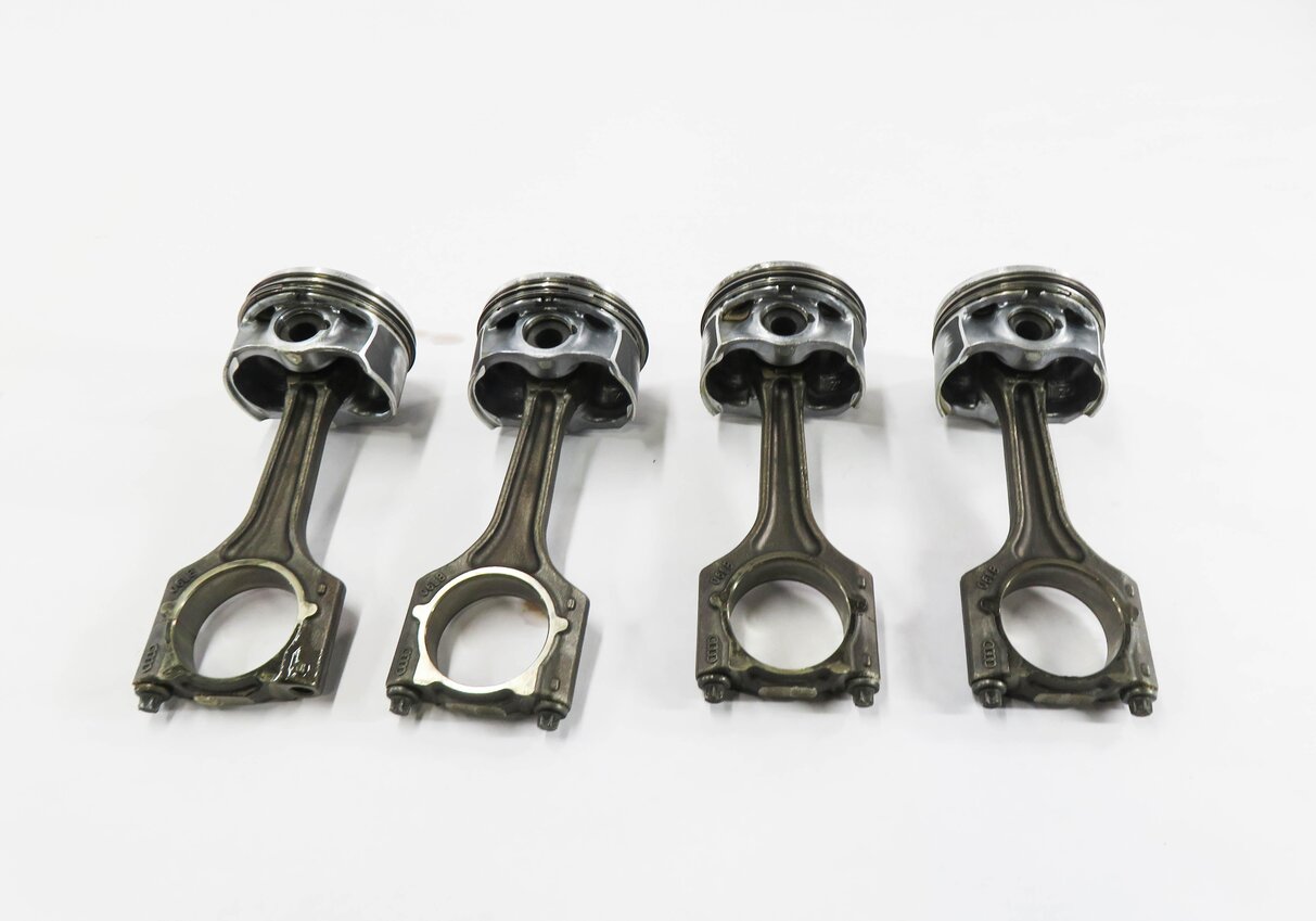 Thumbnail 5: 11-18 VW / AUDI - A3 A4 A5 A6 Q5 TT BEETLE JETTA TIGUAN - 2.0L TURBO PISTON SET
