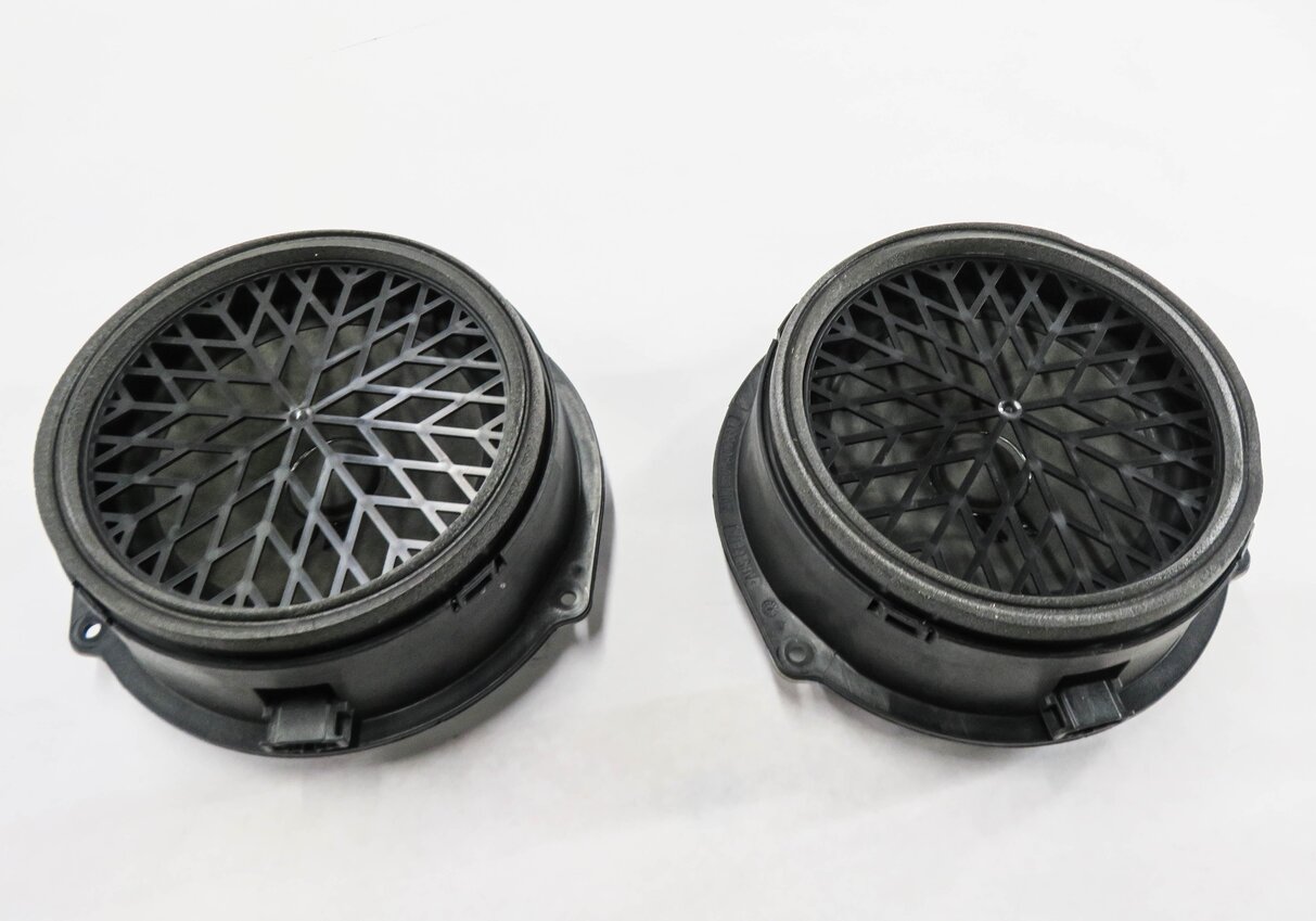 Thumbnail 3: 2012 AUDI Q5 (B8 8R) RADIO STEREO BANG & OLUFSEN - SUBWOOFER TWEETER SPEAKER SET