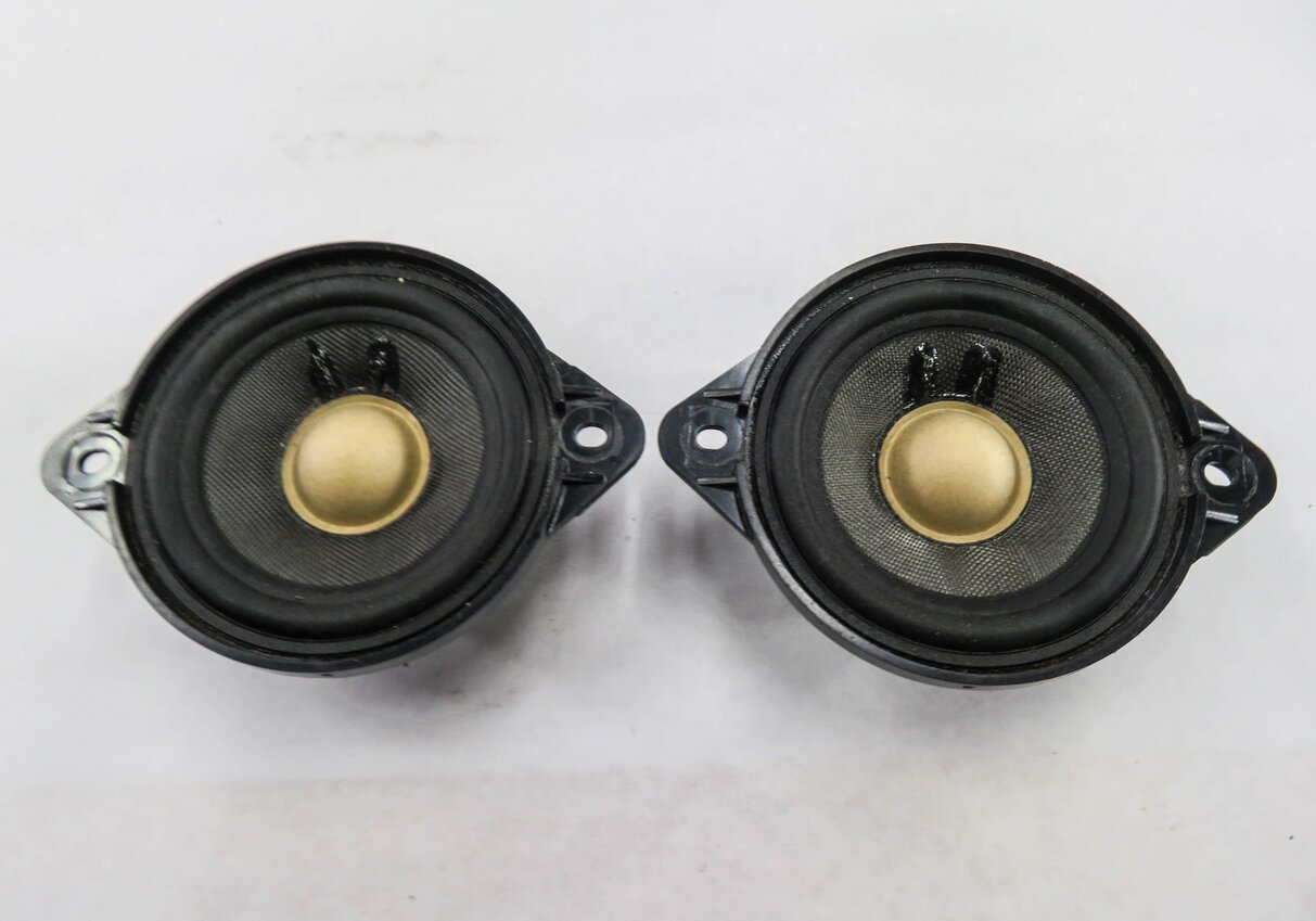 Thumbnail 6: 2012 AUDI Q5 (B8 8R) RADIO STEREO BANG & OLUFSEN - SUBWOOFER TWEETER SPEAKER SET