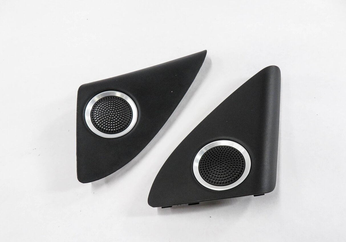 Thumbnail 3: 2012 AUDI Q5 (B8 8R) RADIO STEREO BANG & OLUFSEN SPEAKER GRILLE COVER TRIM SET