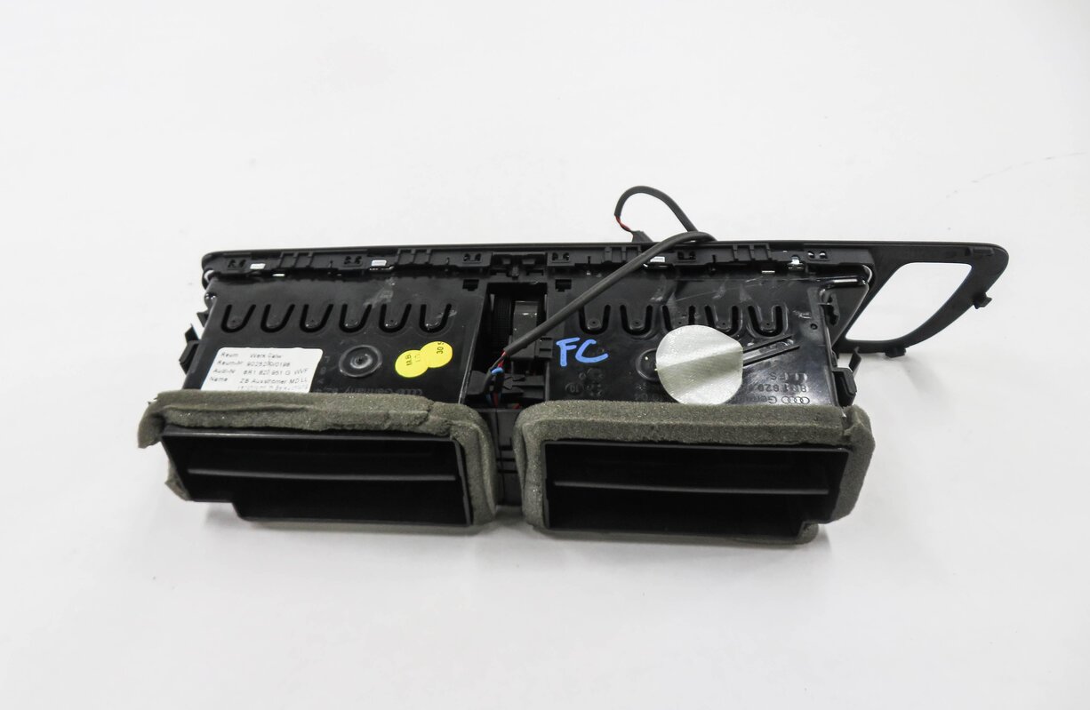 Thumbnail 5: 2012 AUDI Q5 (B8 8R) FRONT CENTER DASH HEATER A/C AIR VENT