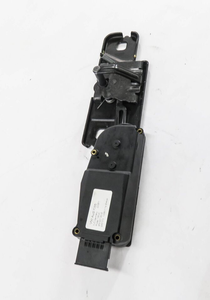Thumbnail 3: 2012 AUDI Q5 (B8 8R) REAR TRUNK LOCK LATCH ACTUATOR MOTOR STRIKER PLATE
