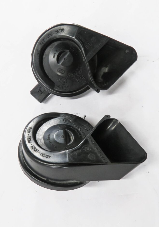 Thumbnail 3: 08-17 AUDI A4 A5 S4 S5 Q5 (B8 8K 8R 8T) HIGH & LOW TONE NOTE SAFETY HORN SET