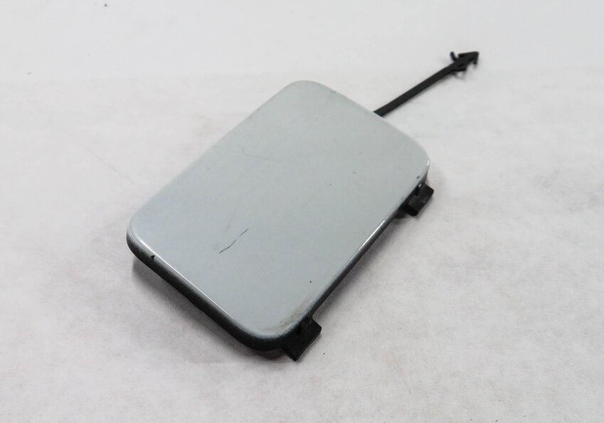 Thumbnail 2: 2012 AUDI Q5 (B8 8R) LEFT DRIVER REAR TOWING EYE TOW HOOK COVER TRIM (WHITE)