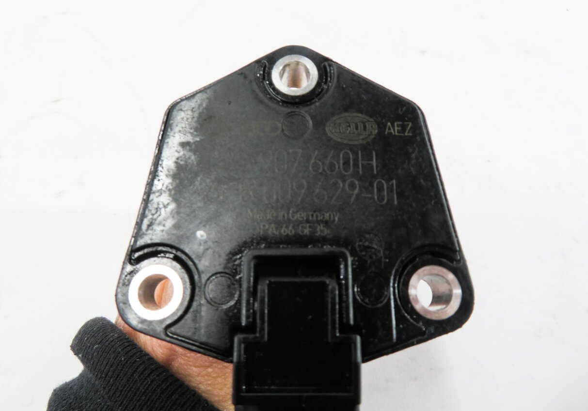 Thumbnail 3: 2012 AUDI Q5 (B8 8R) 2.0L CAEB TURBO ENGINE - MOTOR OIL FLUID PAN LEVEL SENSOR