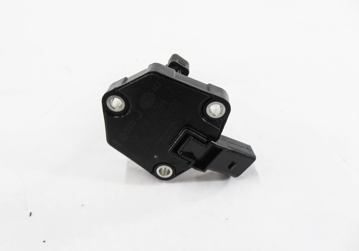 Thumbnail 5: 2012 AUDI Q5 (B8 8R) 2.0L CAEB TURBO ENGINE - MOTOR OIL FLUID PAN LEVEL SENSOR