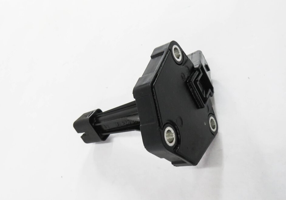 Thumbnail 6: 2012 AUDI Q5 (B8 8R) 2.0L CAEB TURBO ENGINE - MOTOR OIL FLUID PAN LEVEL SENSOR