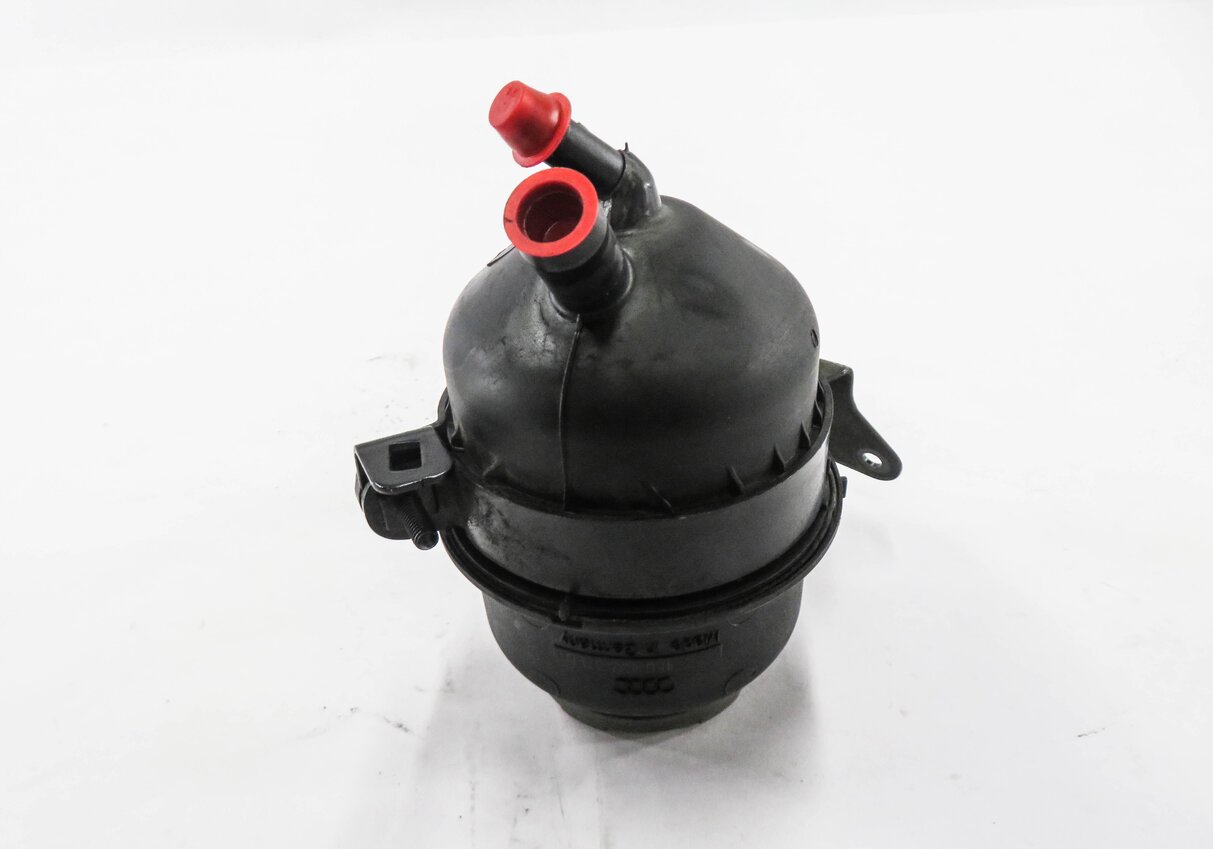 Thumbnail 6: 2012 AUDI Q5 (B8 8R) 2.0L CAEB TURBO ENGINE - POWER STEERING OIL FLUID RESERVIOR