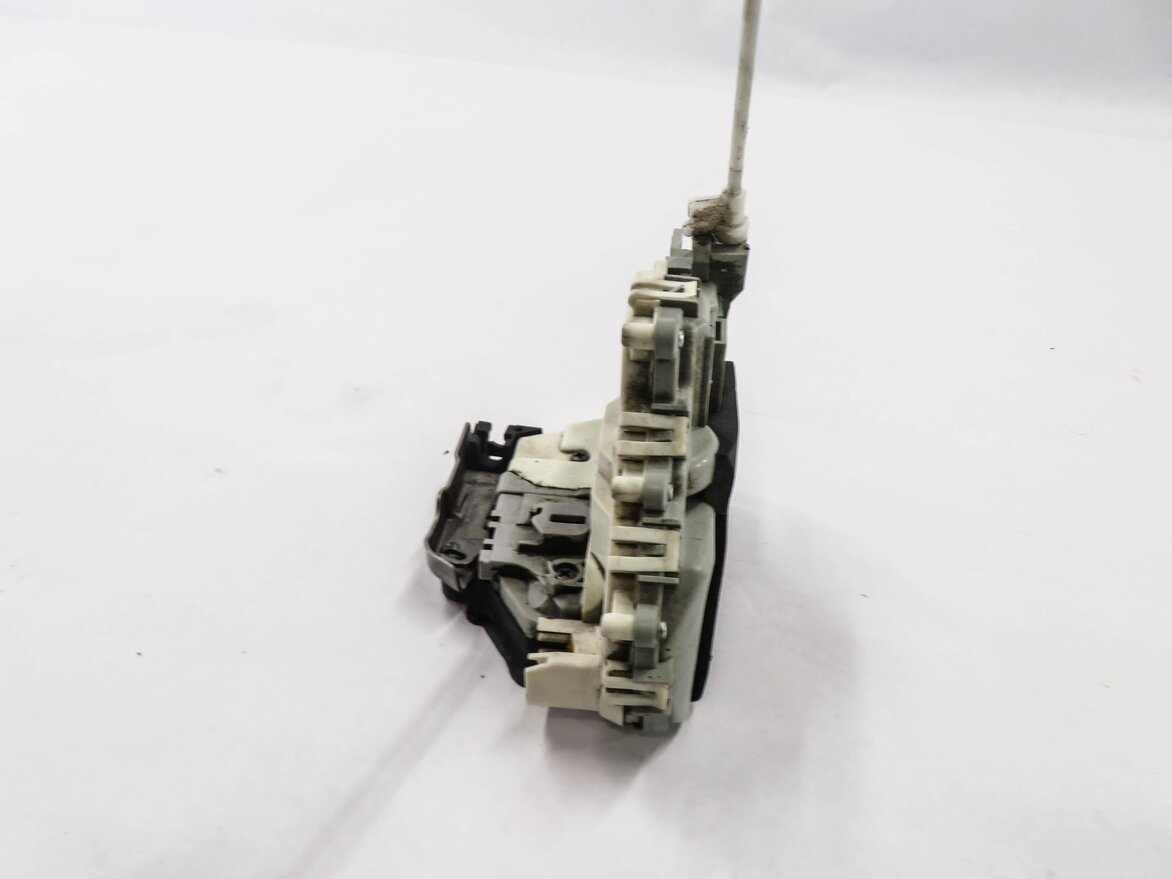 Thumbnail 4: 2010-2019 AUDI / PORSCHE A4 S4 A5 S5 A6 Q3 Q5 Q7 TT 911 - LEFT FRONT DOOR LATCH