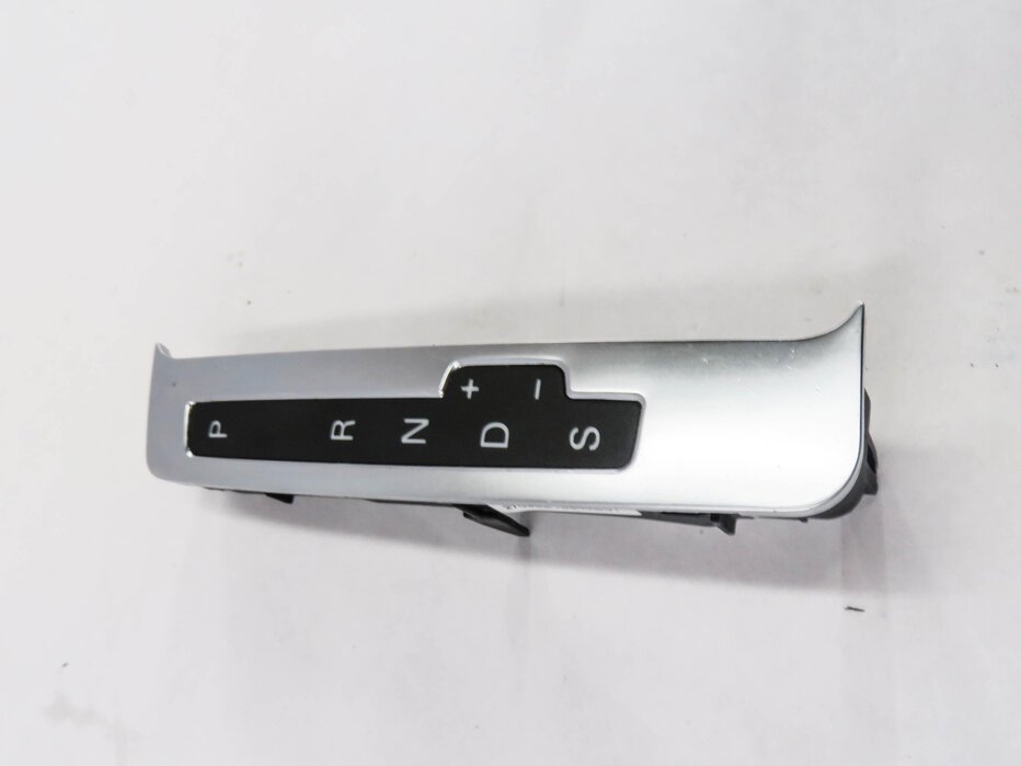 Thumbnail 5: 2013 AUDI Q7 (4L) TRANSMISSION GEAR SHIFTER SHIFT INDICATOR TRIM