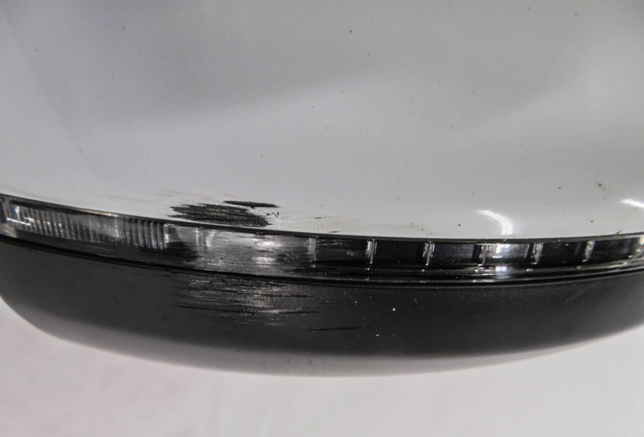 Thumbnail 9: 2013-2015 AUDI Q7 (4L) RIGHT PASSENGER P-FOLD BLIND SPOT DOOR MIRROR (WHITE 2Y)