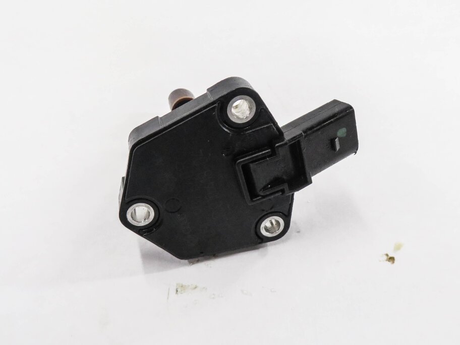 Thumbnail 2: 2013 AUDI Q7 (4L) 3.0L CTWA SUPERCHARGED ENGINE - OIL LEVEL SENSOR SENDER