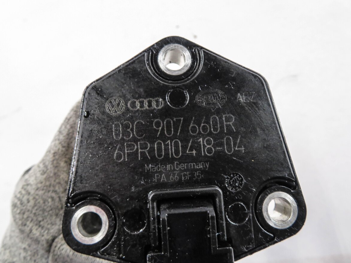 Thumbnail 6: 2013 AUDI Q7 (4L) 3.0L CTWA SUPERCHARGED ENGINE - OIL LEVEL SENSOR SENDER