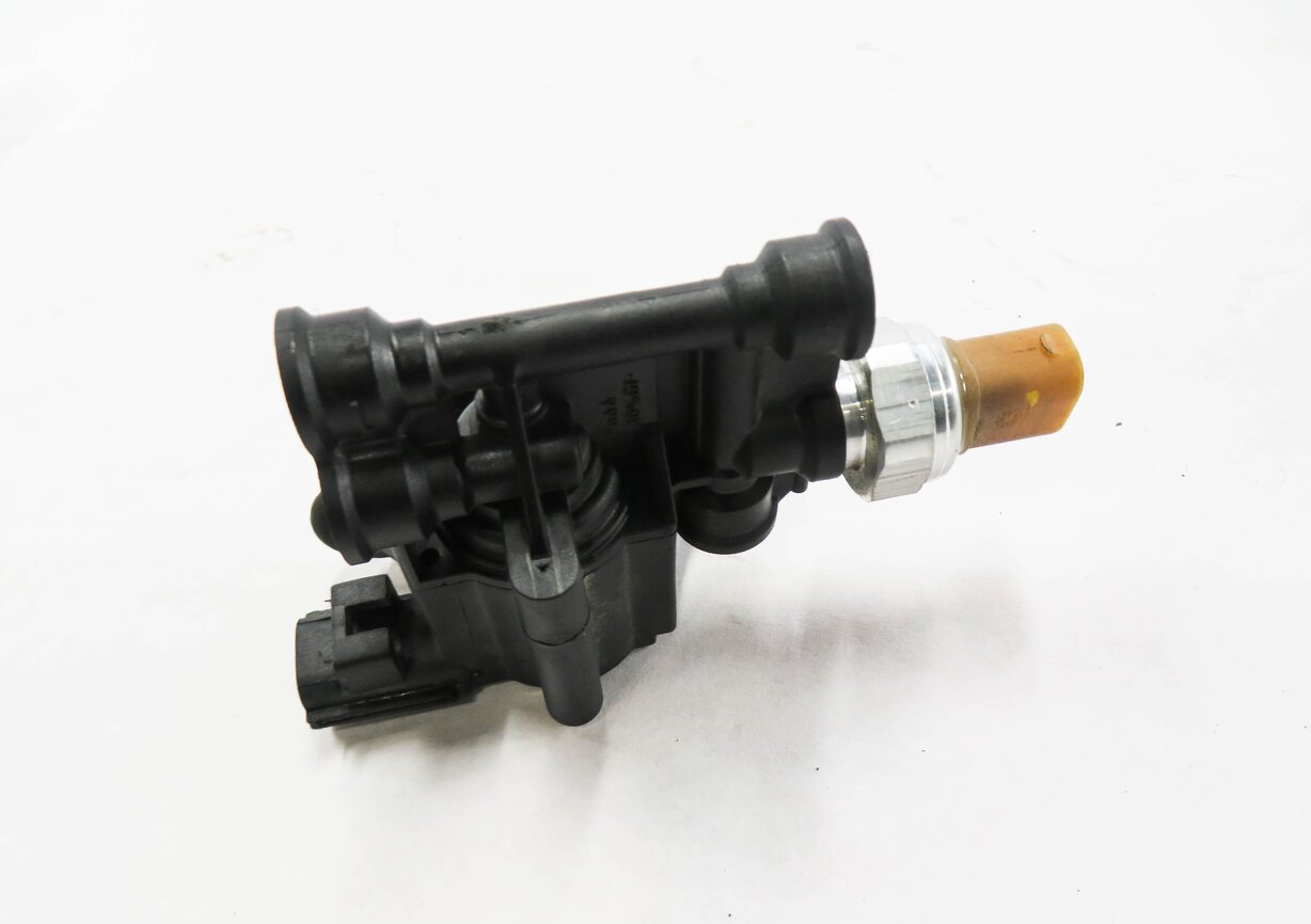 Thumbnail 7: 2012 RANGE ROVER SPORT (L320) AIR SUSPENSION VALVE BLOCK SET-3