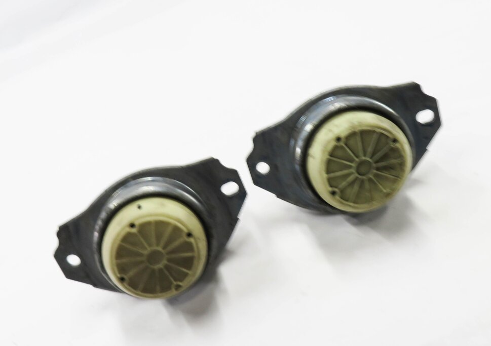 Thumbnail 1: 2012 RANGE ROVER SPORT (L320) 5.0L AJ133 V8 ENGINE - MOTOR MOUNT SET-2