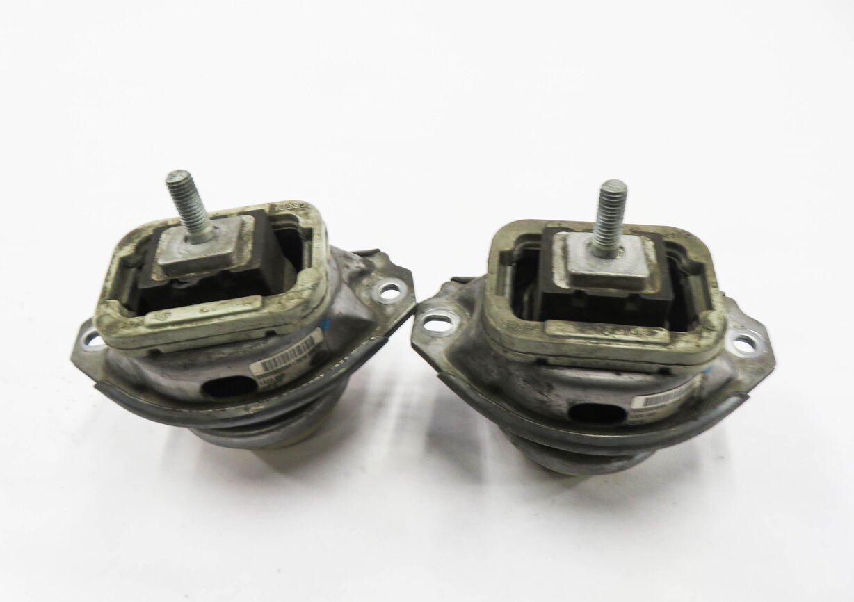 Thumbnail 6: 2012 RANGE ROVER SPORT (L320) 5.0L AJ133 V8 ENGINE - MOTOR MOUNT SET-2