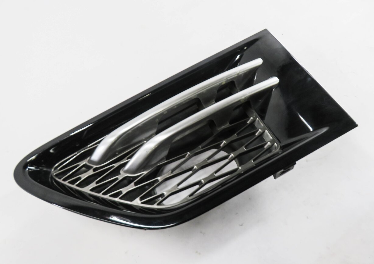 2012 RANGE ROVER SPORT (L320) LEFT FRONT DRIVER FENDER GRILLE TRIM