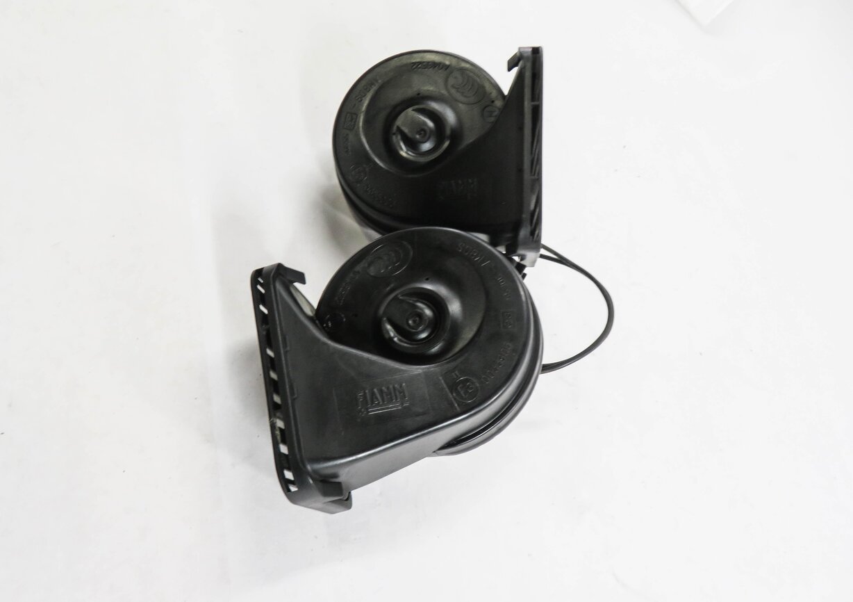 Thumbnail 4: 2010-2016 RANGE ROVER SPORT / LR4 HIGH & LOW TONE SAFETY HORN SET-2