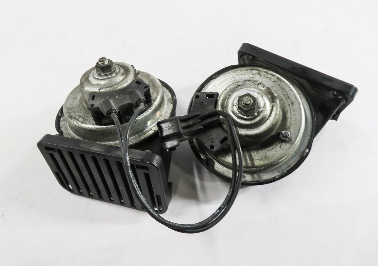 Thumbnail 5: 2010-2016 RANGE ROVER SPORT / LR4 HIGH & LOW TONE SAFETY HORN SET-2