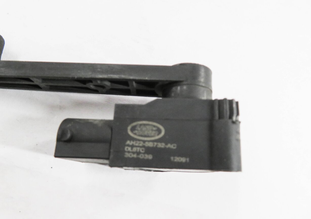 Thumbnail 6: 2012 RANGE ROVER SPORT (L320) LEFT DRIVER REAR SUSPENSION HEIGHT LEVEL SENSOR