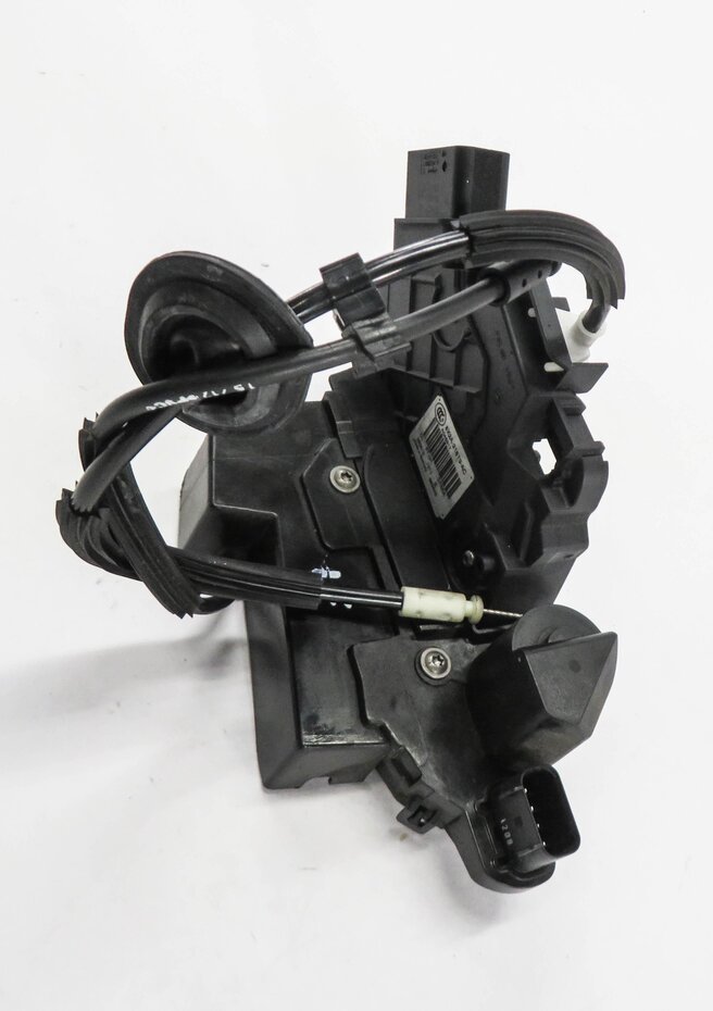 Thumbnail 4: 2010-2019 RANGE ROVER SPORT (L320) EVOQUE LR4 LEFT FRONT PASSIVE DOOR LATCH