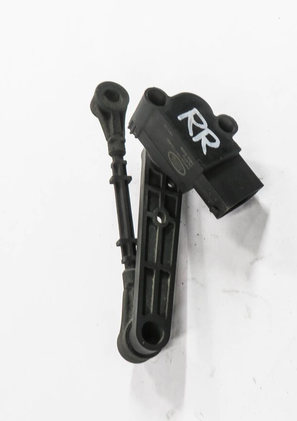 Thumbnail 3: 2012 RANGE ROVER SPORT (L320) RIGHT REAR SUSPENSION HEIGHT LEVEL SENSOR