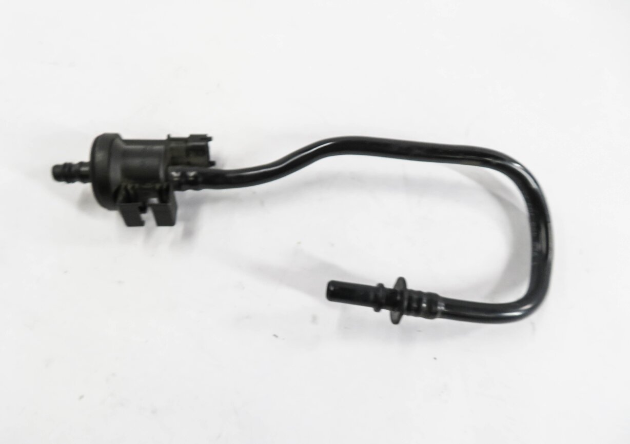Thumbnail 6: 2012 RANGE ROVER SPORT (L320) 5.0L AJ133 V8 ENGINE - FUEL VAPOR PURGE VALVE