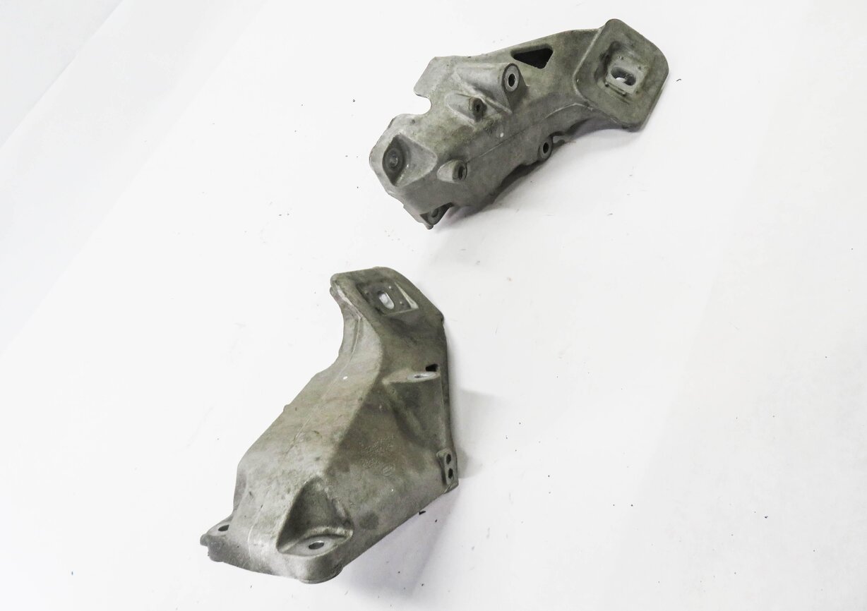 Thumbnail 3: 2012 RANGE ROVER SPORT (L320) 5.0L AJ133 V8 ENGINE - MOTOR MOUNT BRACKET SET-2