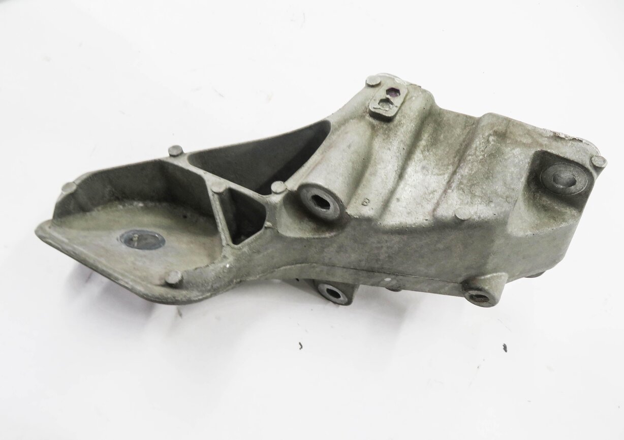 Thumbnail 6: 2012 RANGE ROVER SPORT (L320) 5.0L AJ133 V8 ENGINE - MOTOR MOUNT BRACKET SET-2
