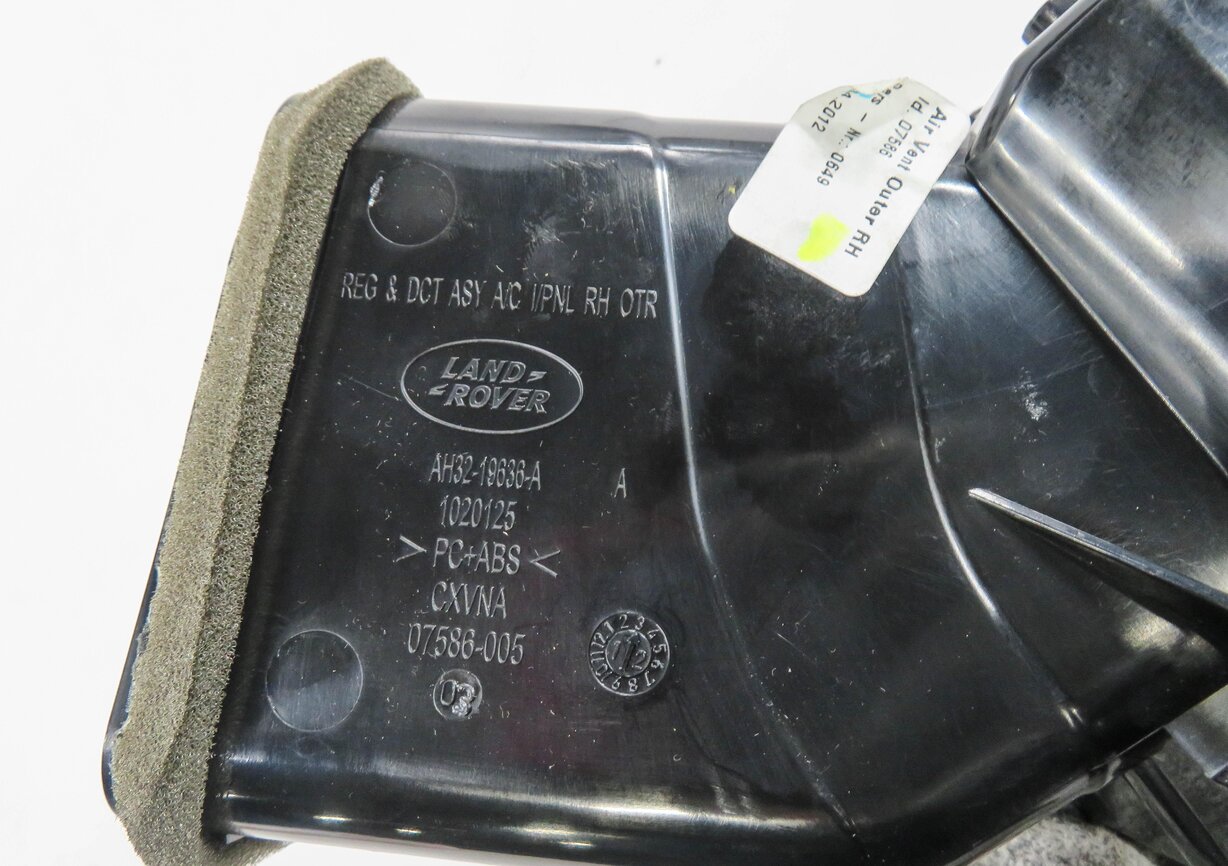 Thumbnail 7: 2012 RANGE ROVER SPORT (L320) RIGHT FRONT * OUTER DASH * HEATER A/C AIR VENT