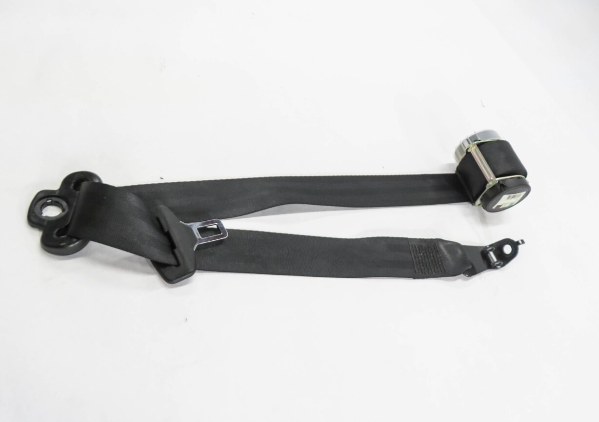 Thumbnail 4: 2012 RANGE ROVER SPORT (L320) REAR 2nd ROW SEAT - RIGHT SEATBELT RETRACTOR