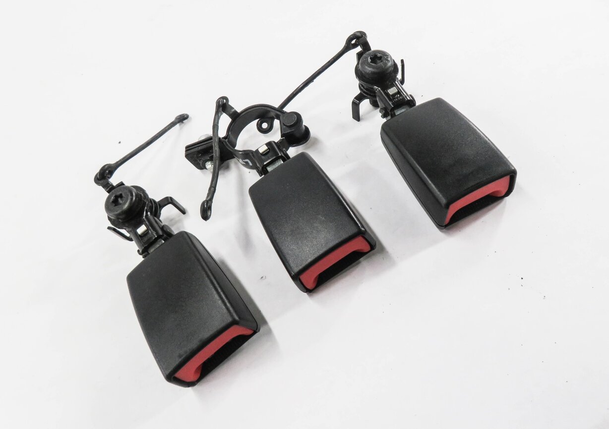 Thumbnail 1: 2012 RANGE ROVER SPORT (L320) REAR 2nd ROW SEAT - SEATBELT BUCKLE RECEIVER SET-3