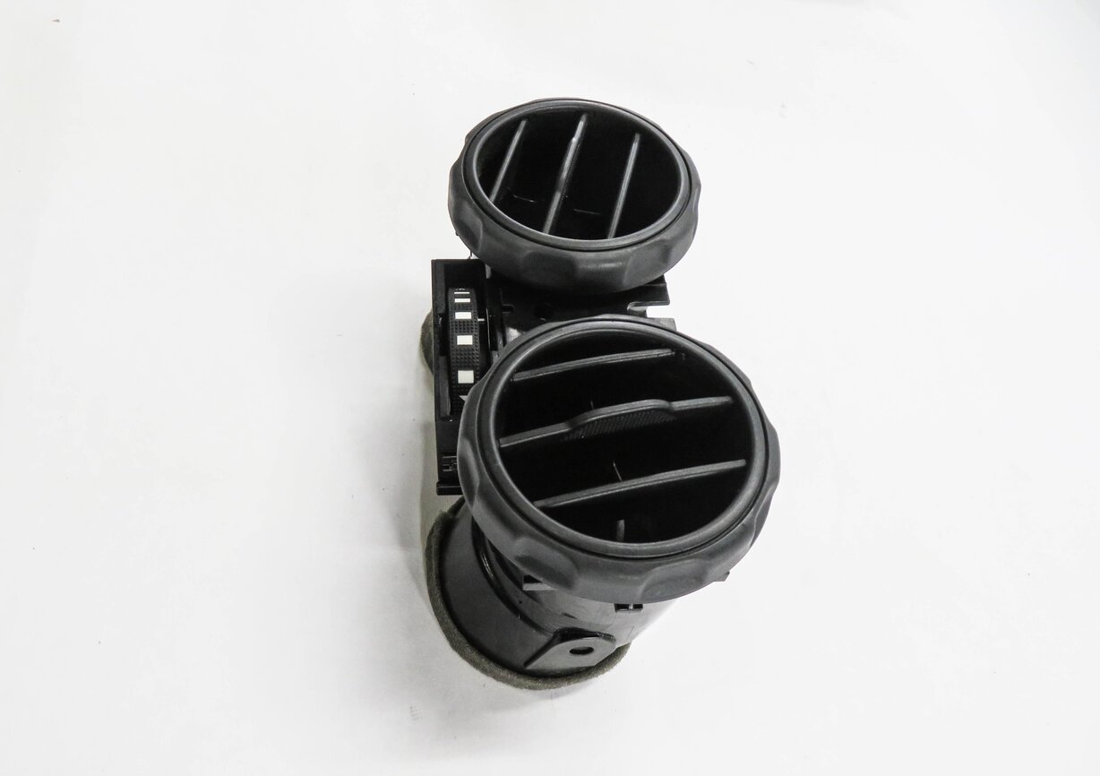 Thumbnail 4: 2012 RANGE ROVER SPORT (L320) REAR CENTER CONSOLE HEATER A/C AIR VENT