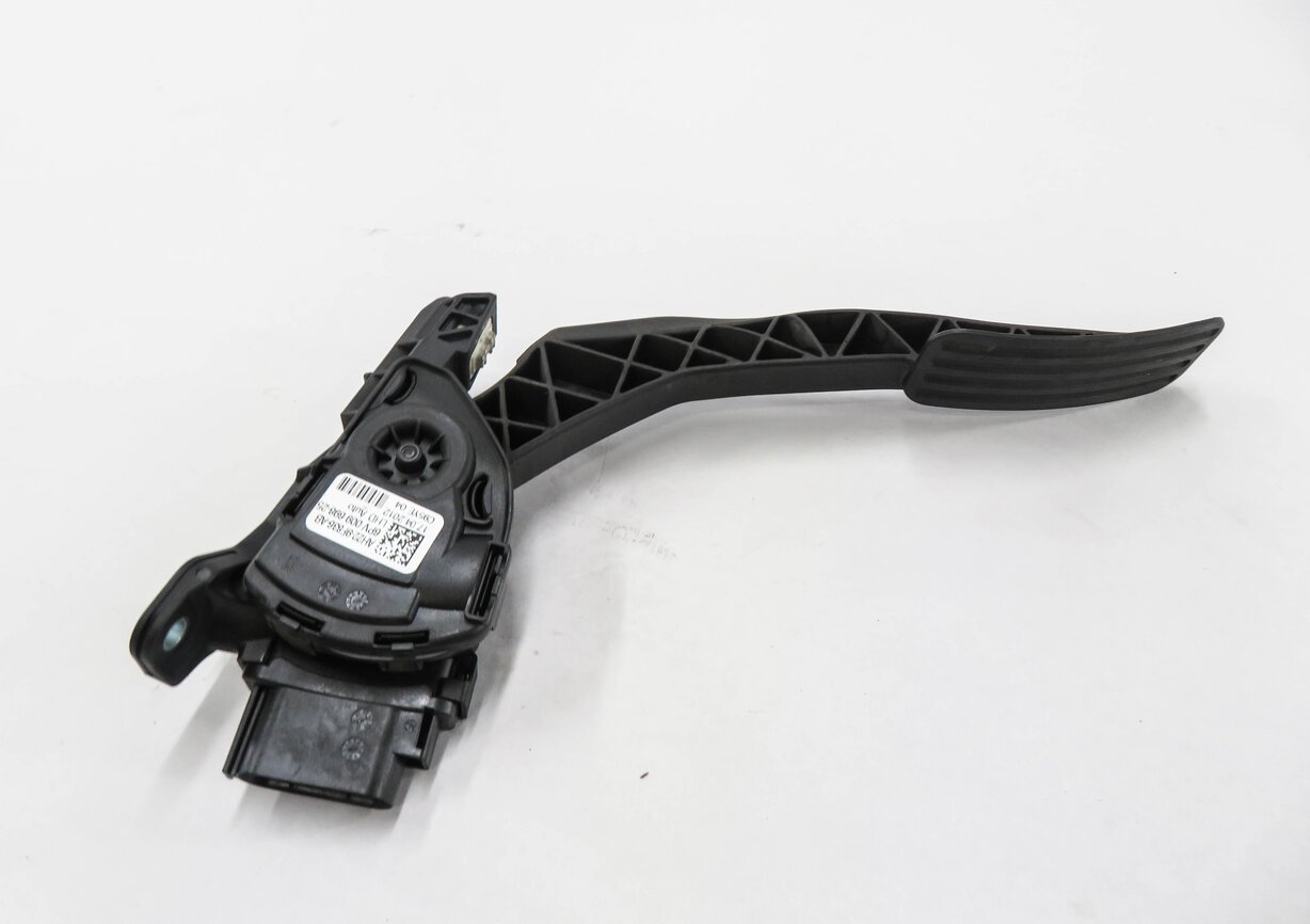 Thumbnail 6: 2012 RANGE ROVER SPORT (L320) GAS PEDAL